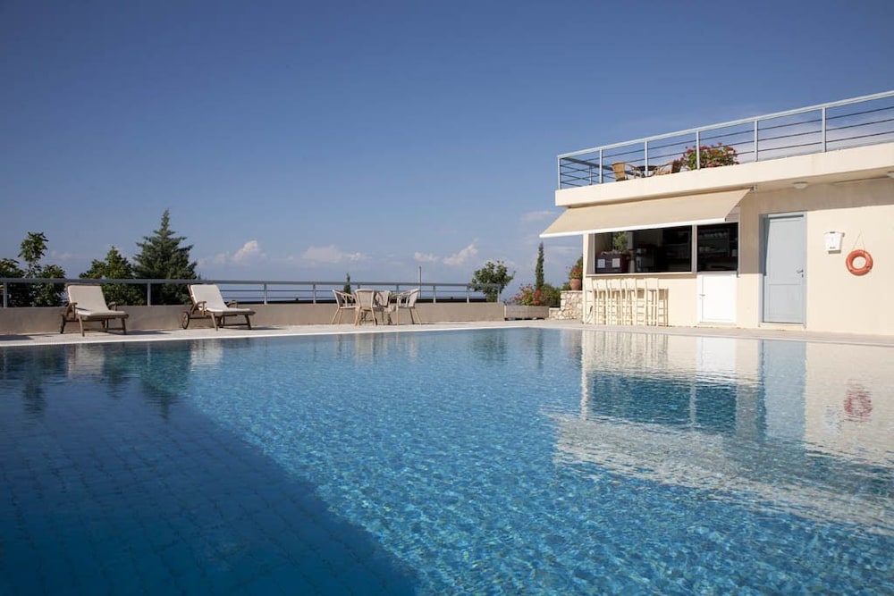 Mira Resort