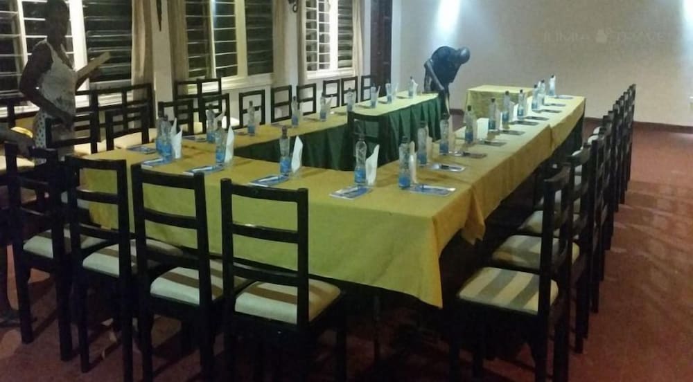 meeting & event spaces