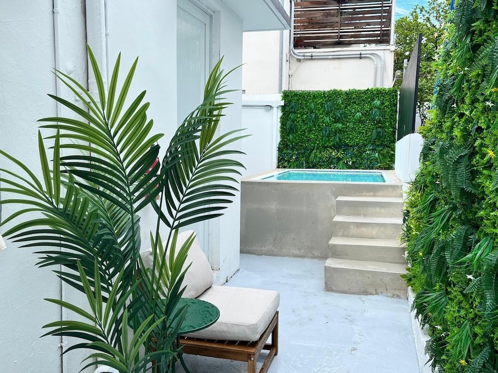 Kb 123 3bd2ba Pool Walk to OceanPark