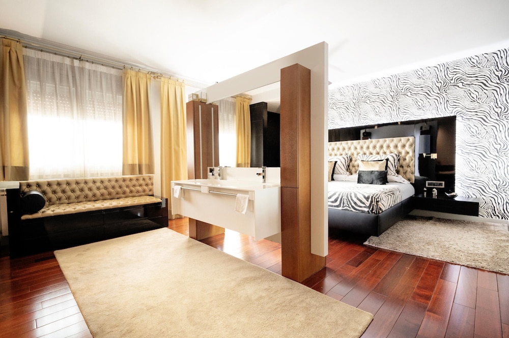 M Taj13 Madrid Chalet de Lujo con Piscina Gim