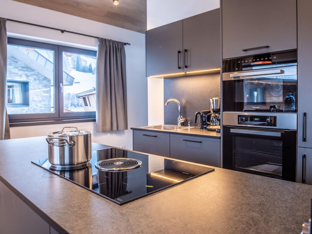 Chalet in Pinzgau Near Ski Slopes & Sauna