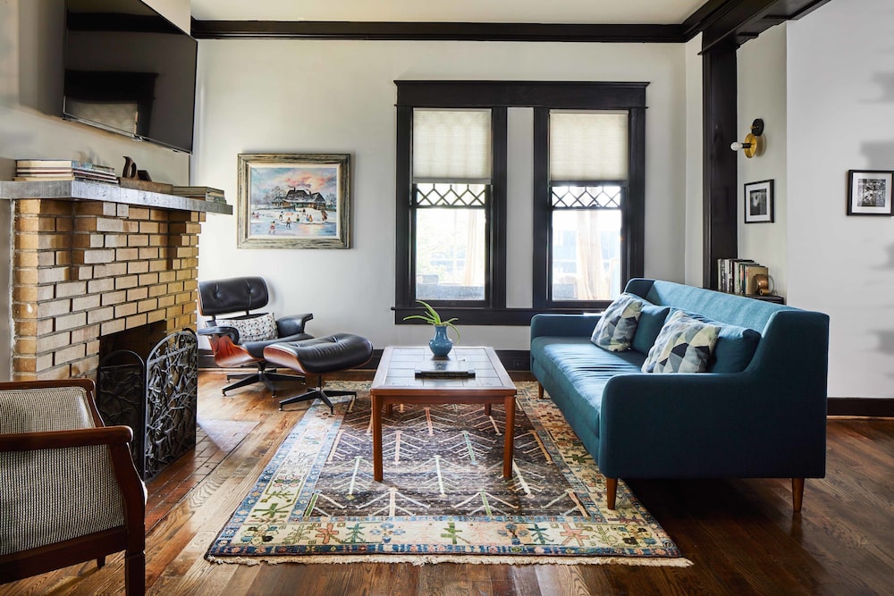Apt1 Charles - Step-free Accessible Dog-friendly
