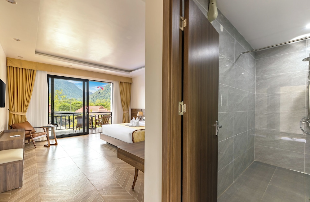 Paradise Mountain View Resort