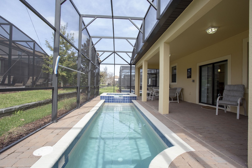 6 Bedroom Home at Champions Gate - Image 1