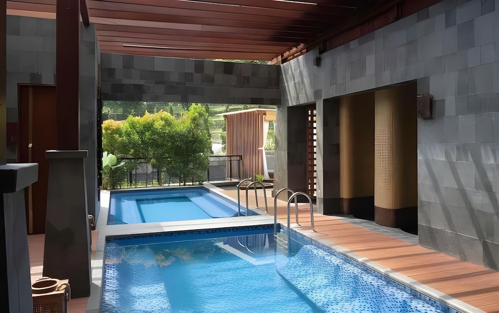 JSI Resort