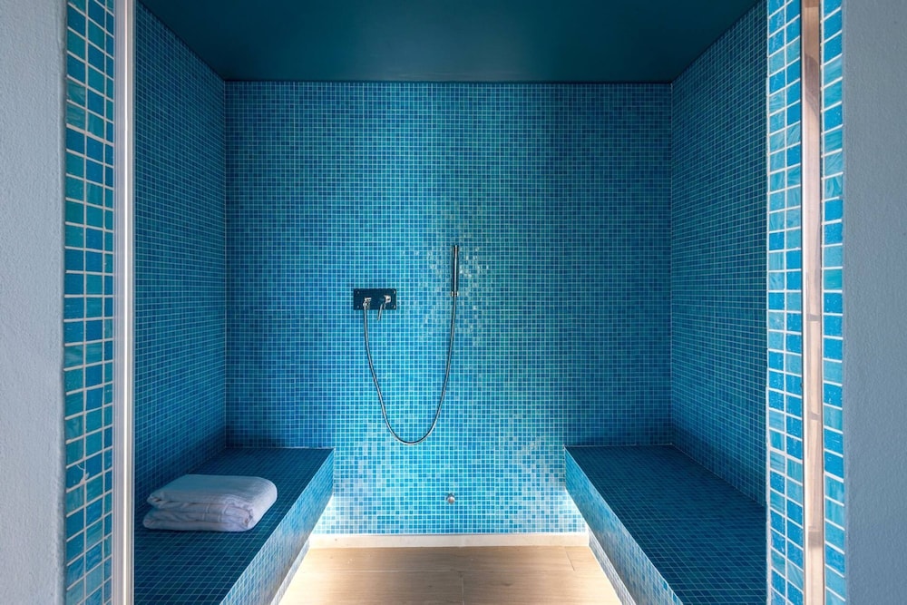 I Gelsi 12 2 by Marche Holiday Villas