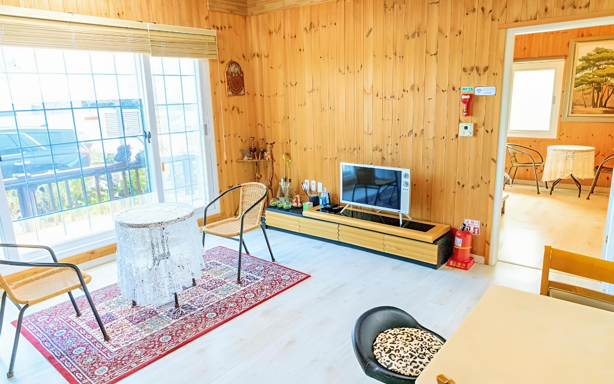 Seogwipo Pyeonbaekyunang Pension view 4