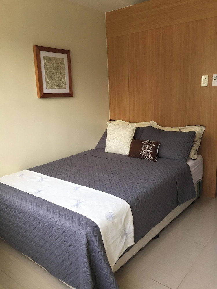 Urban Retreat at Shell Residences With Netflix 300mbps Wifi
