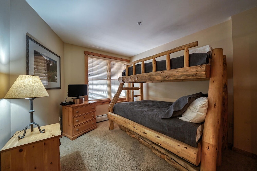 Buffalo Lodge 3 Bed 3 Bath
