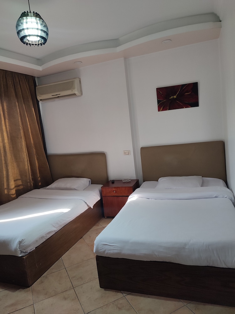 Welcome Arabesque Hostel