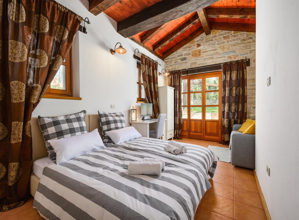 Villa in Banki With Private Pool Near Marea Beach