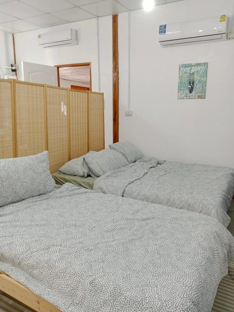 Aran Hostel & Cafe Nakorn Sawan