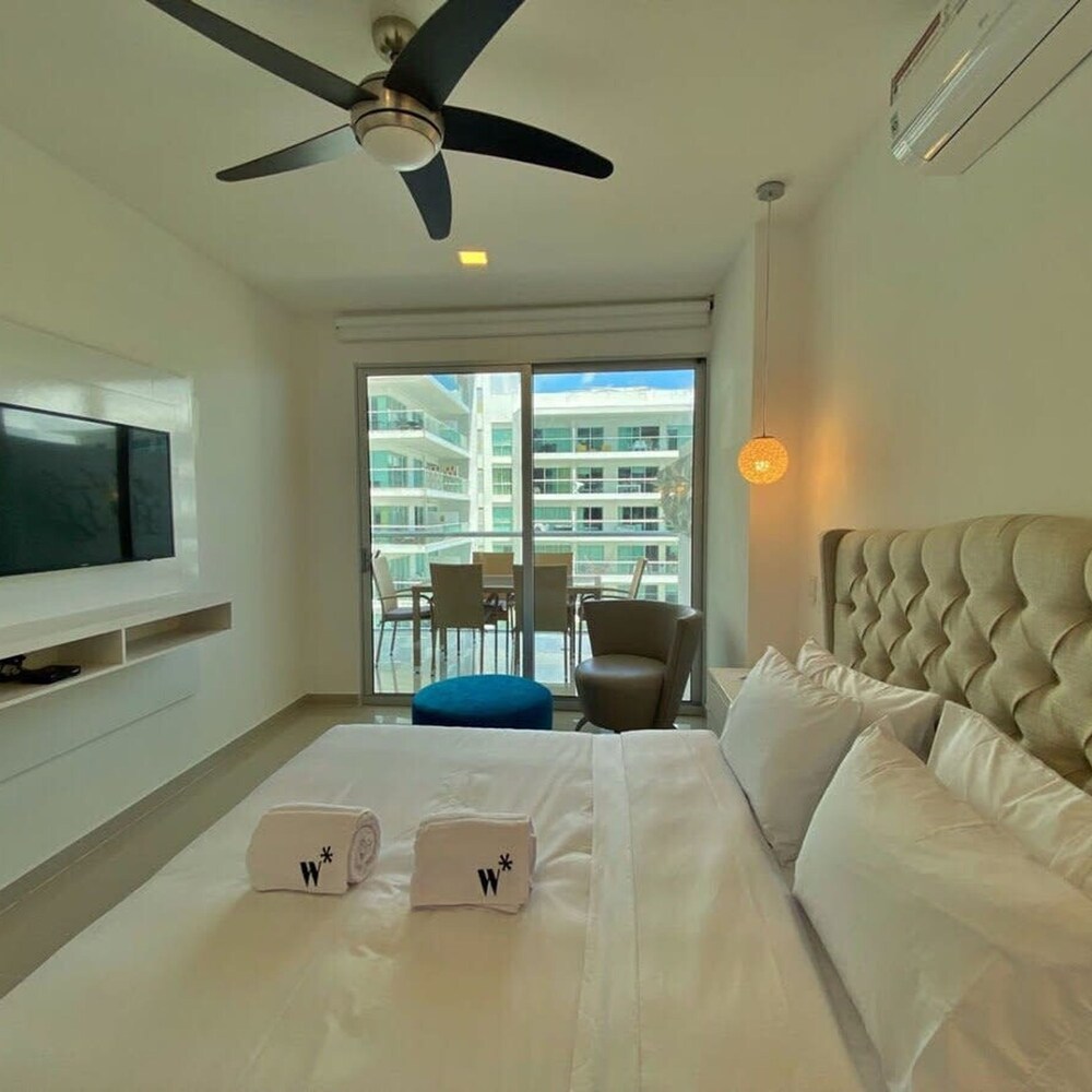 w Incredible 2BR w Unique View n AC