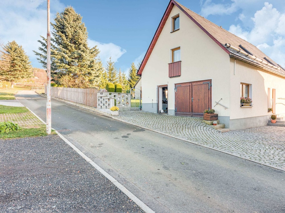 Apartment in the Erzgebirge Nature Park view 4
