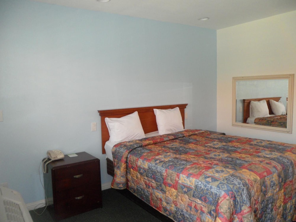 Scottish Inns Long Beach