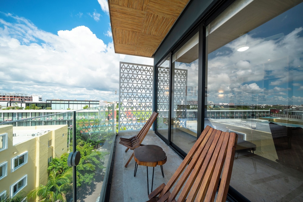1 Bedroom Pool & Gym - Piedra Azul 605