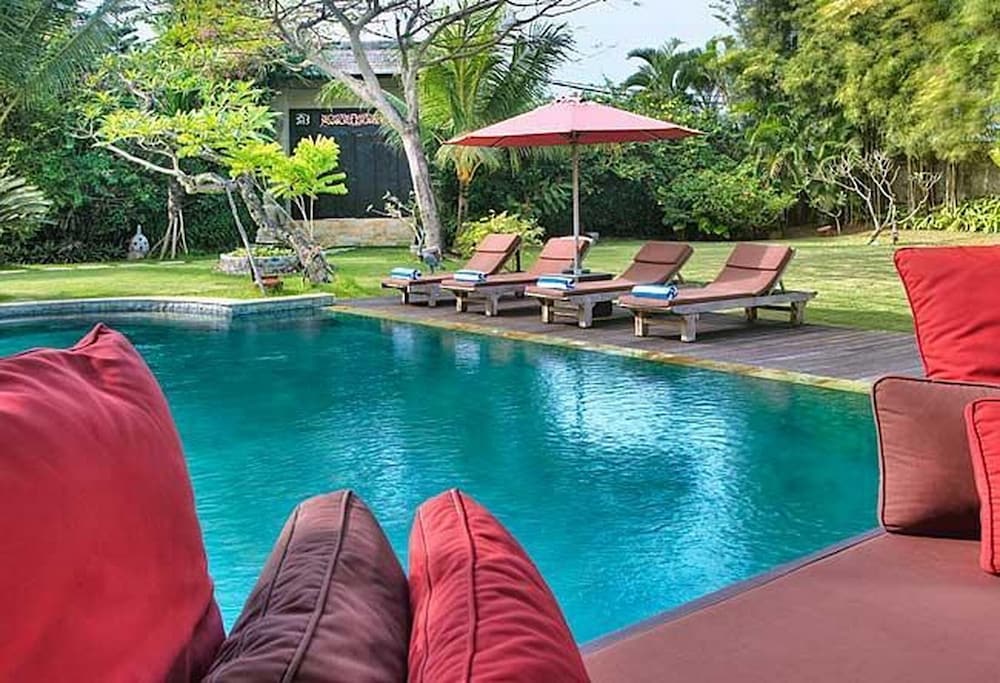 Villa Anyar view 3