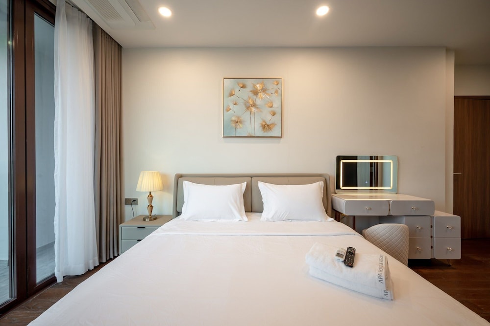 DongDong Apartment The Metropole