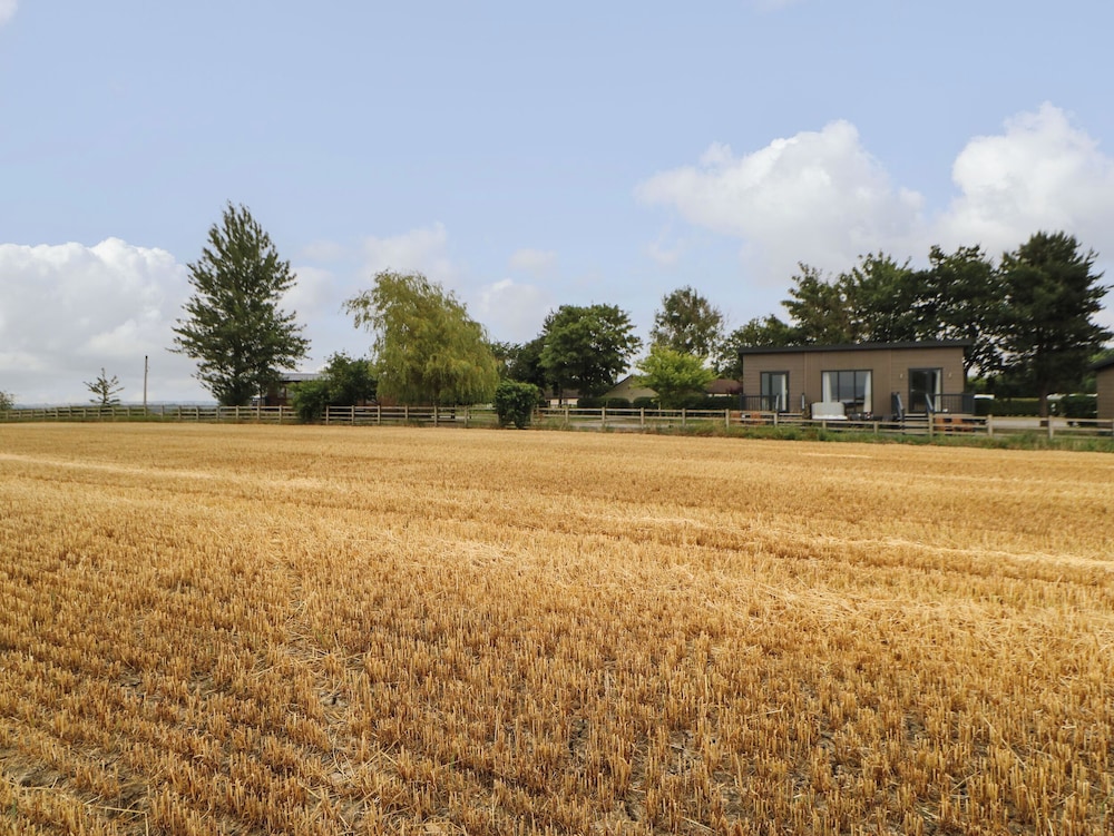 Bowes Hideaway