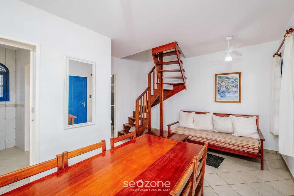 Apt Beautiful Condominium Foot on the Sand Rpb038