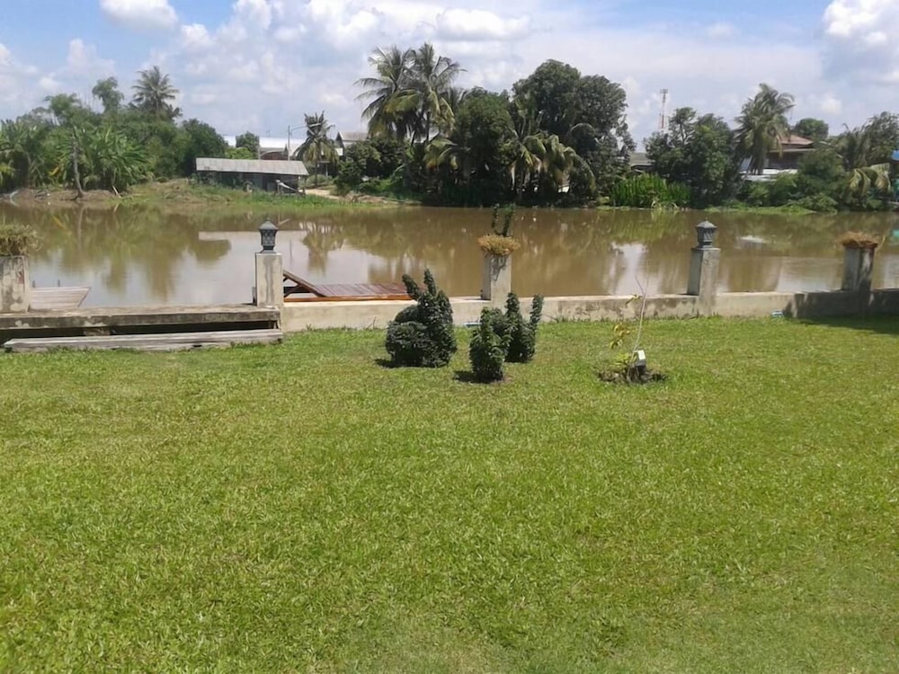 Tharnrarin Villa Suphan Buri