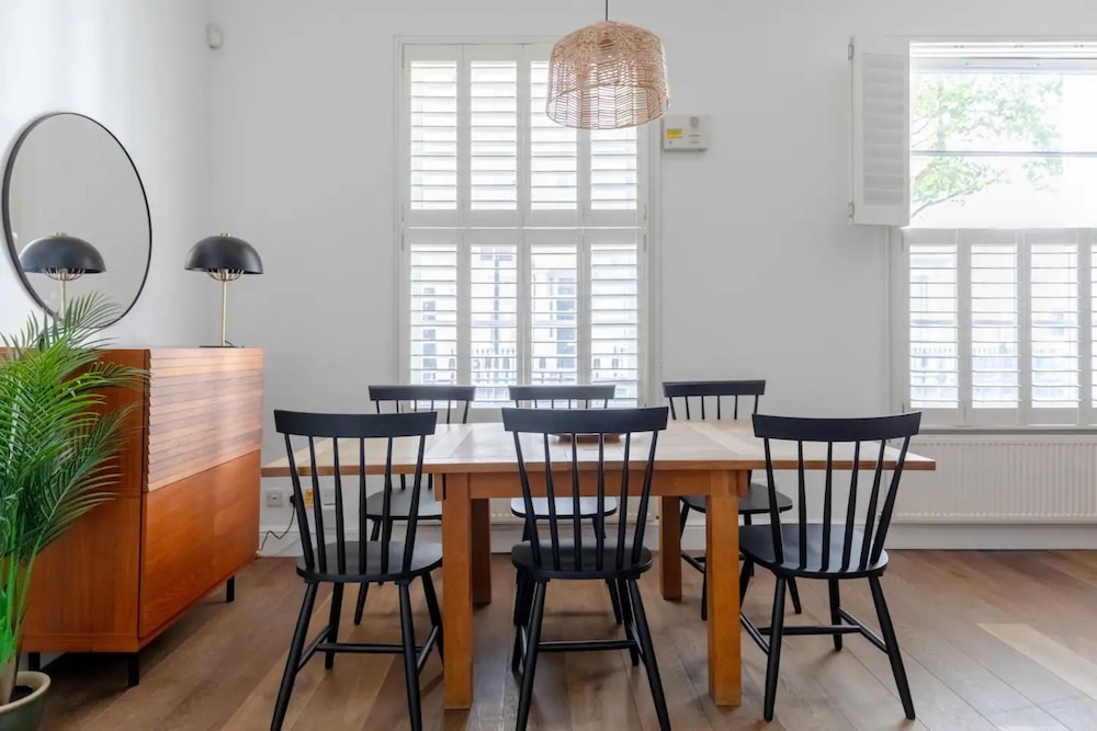 Beautiful & Modern 3 Bedroom Flat - Pimlico!