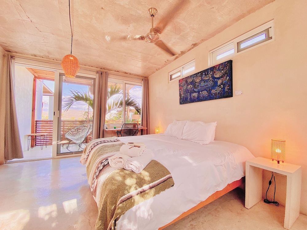 Perro Surfero Hotel Boutique - Todos Santos, BCS