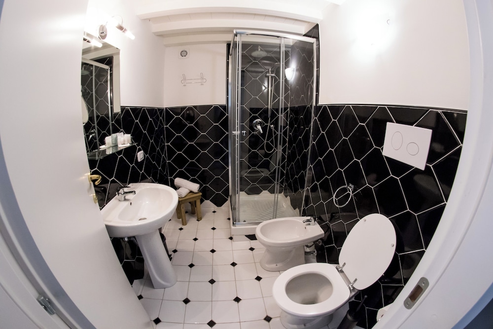 Balate maqueda bnb