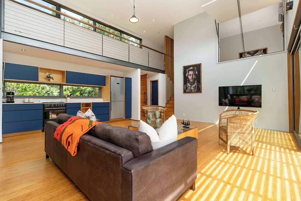 Luxury Eco Haven With Garden Cottage - Hout Bay