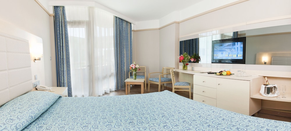 VONRESORT Golden Coast - All Inclusive