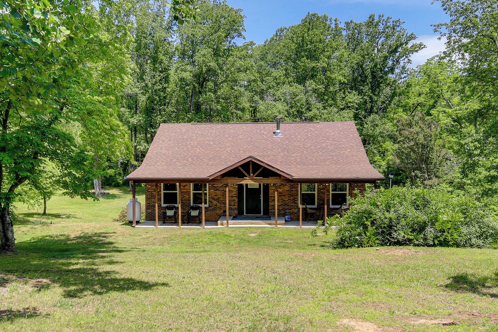 Creekside Retreat w/ Mtn Views in Lambsburg!