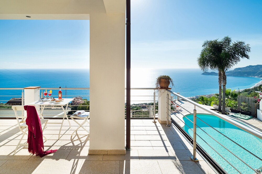Villa Luce photo 2