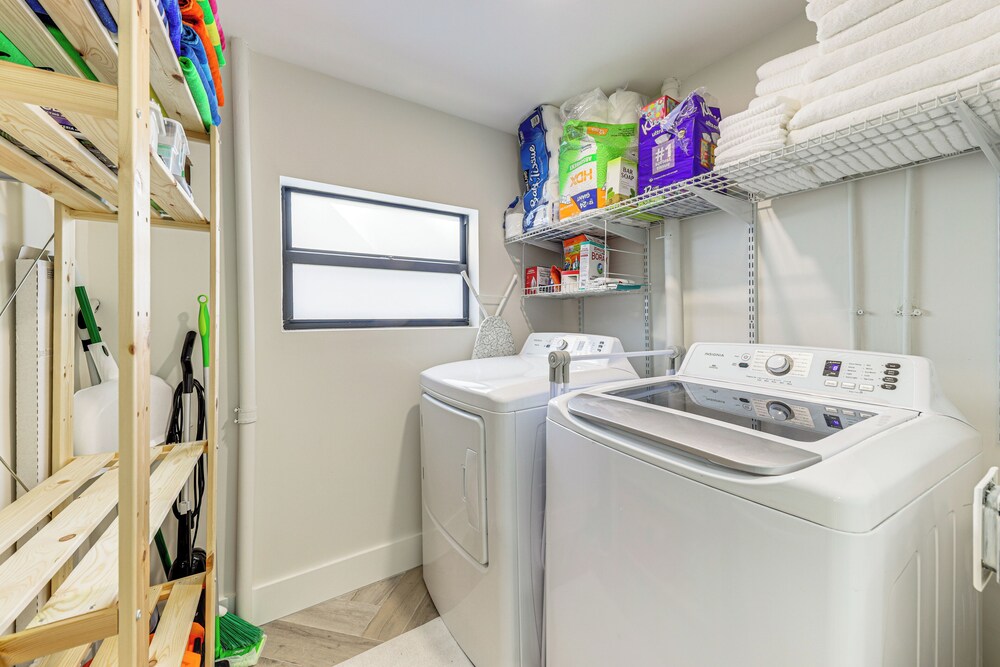 3 Mi to Beach: Renovated Haven in Fort Lauderdale!
