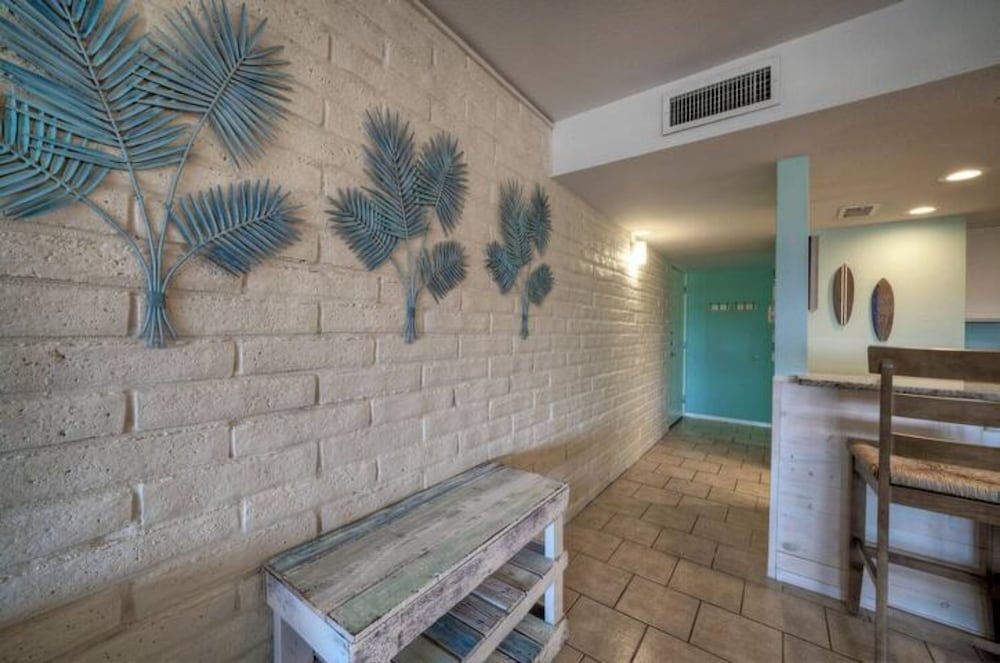 Stay Palm by Avantstay Beach Access Balcony