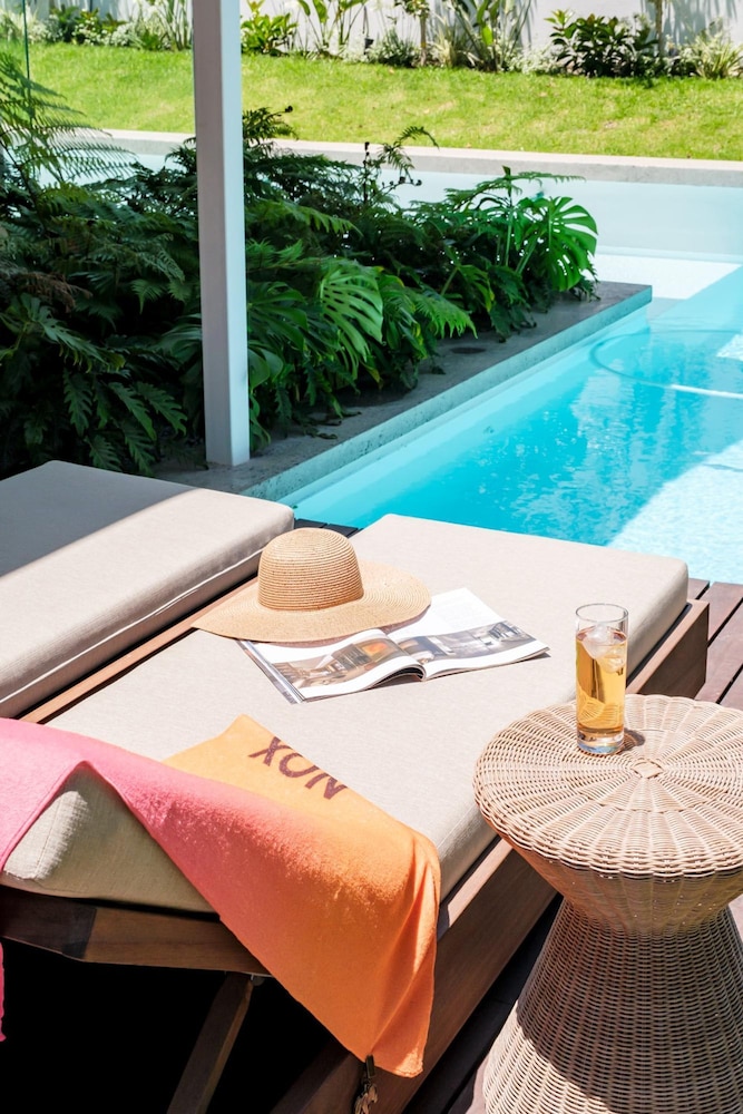 Mountain View Holiday Villa w Garden and Pool Iliwa