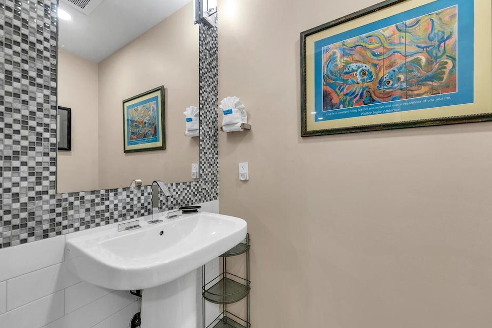 The Viridian 202 on 30A