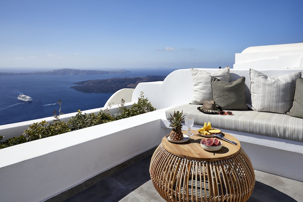 Olea Cave House