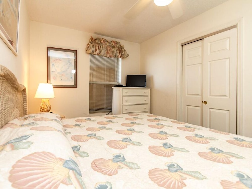 Islander 4007 by Brooks and Shorey Resorts