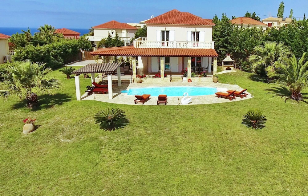 Villa Dionysos in Spartia view 4