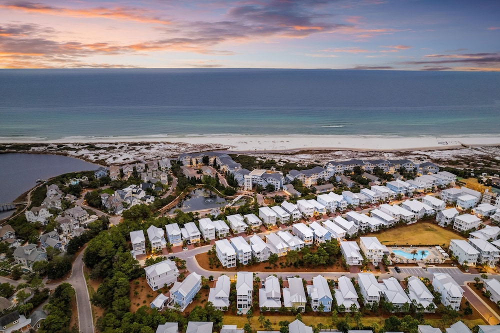 Walk to the Beach Pool 5bdr 3 Porches Beach Sea-ker s Retreat by Avantstay