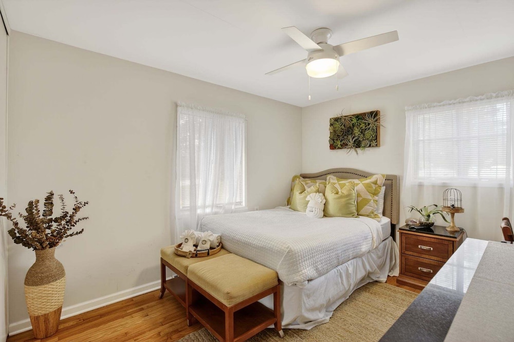 Elegant Home With Game Room Near Bwi 3 Bedroom Home