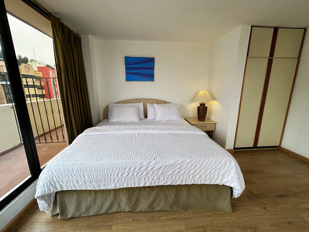 Stanford Suites Hotel