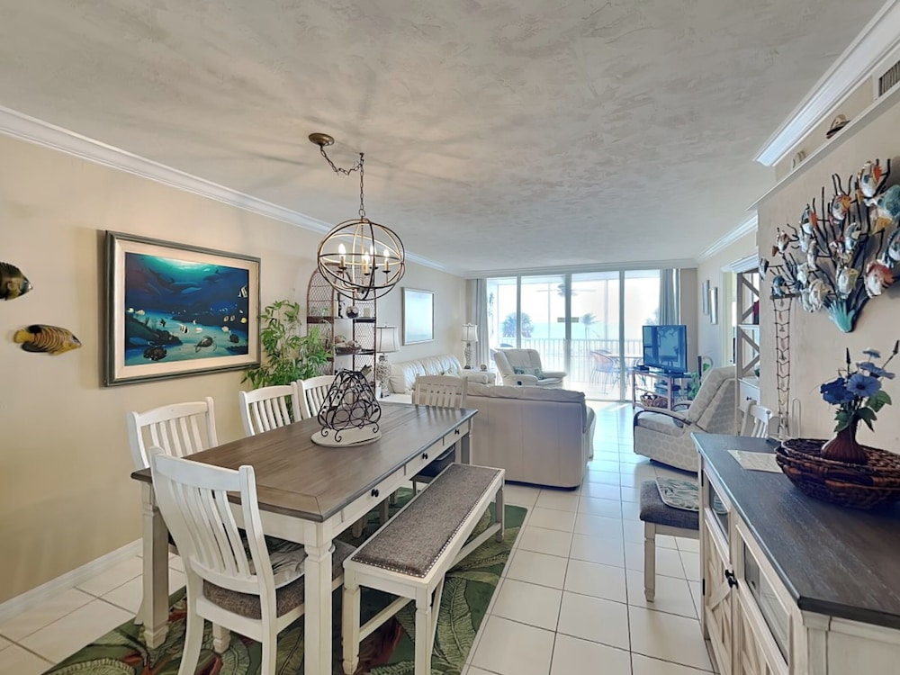 Sun Caper 208 by Distinctive Beach Rentals