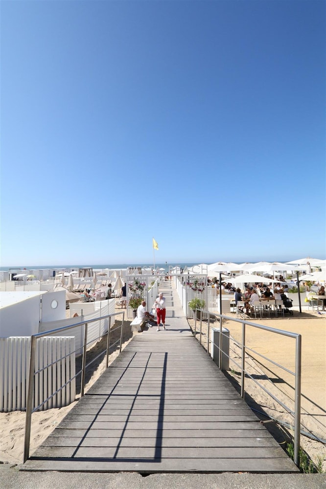 Apartment in Knokke With Stunning Sea View