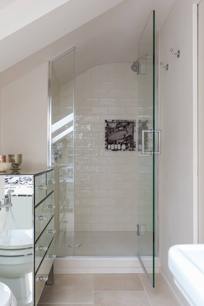 Brook Mews North II by Onefinestay view 3
