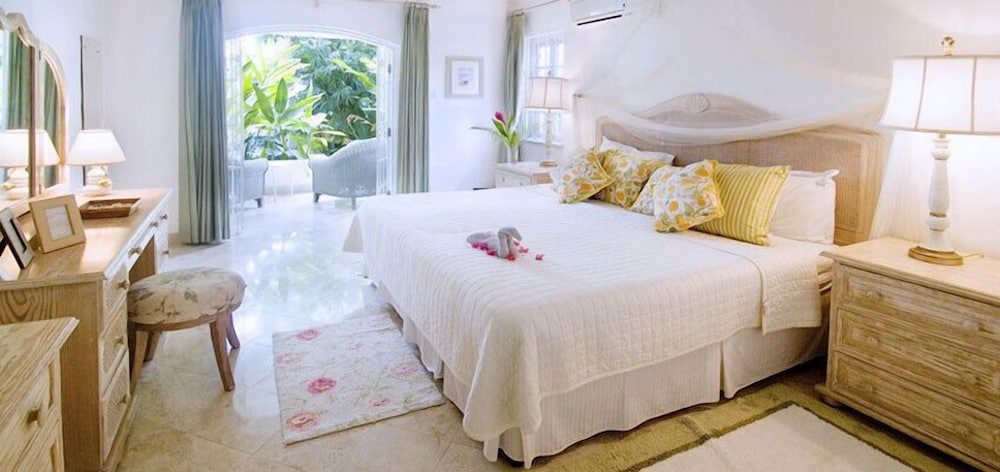 Emerald Beach 5 - Villa Aspicia view 5