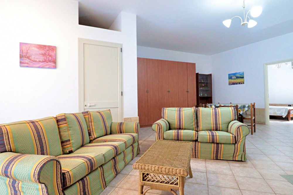 Villa Velisia - Con Ampia Piscina E Campo Da Gioco Privato