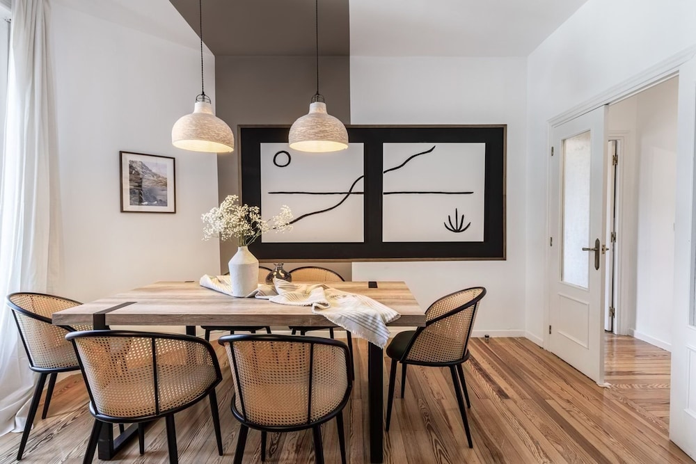 Lezat - 3 Bedrooms in R os Rosas