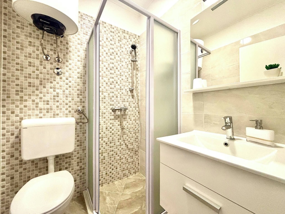 Cozy one Bedroom Apartment Pietra Storica