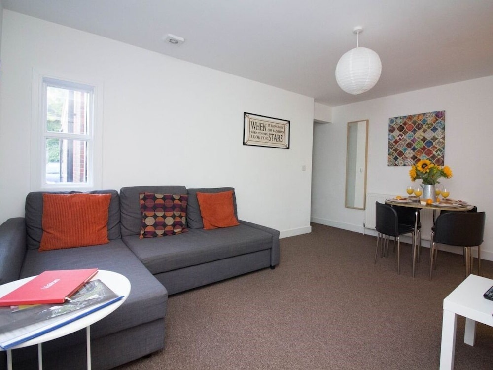 Beddoe Apartments